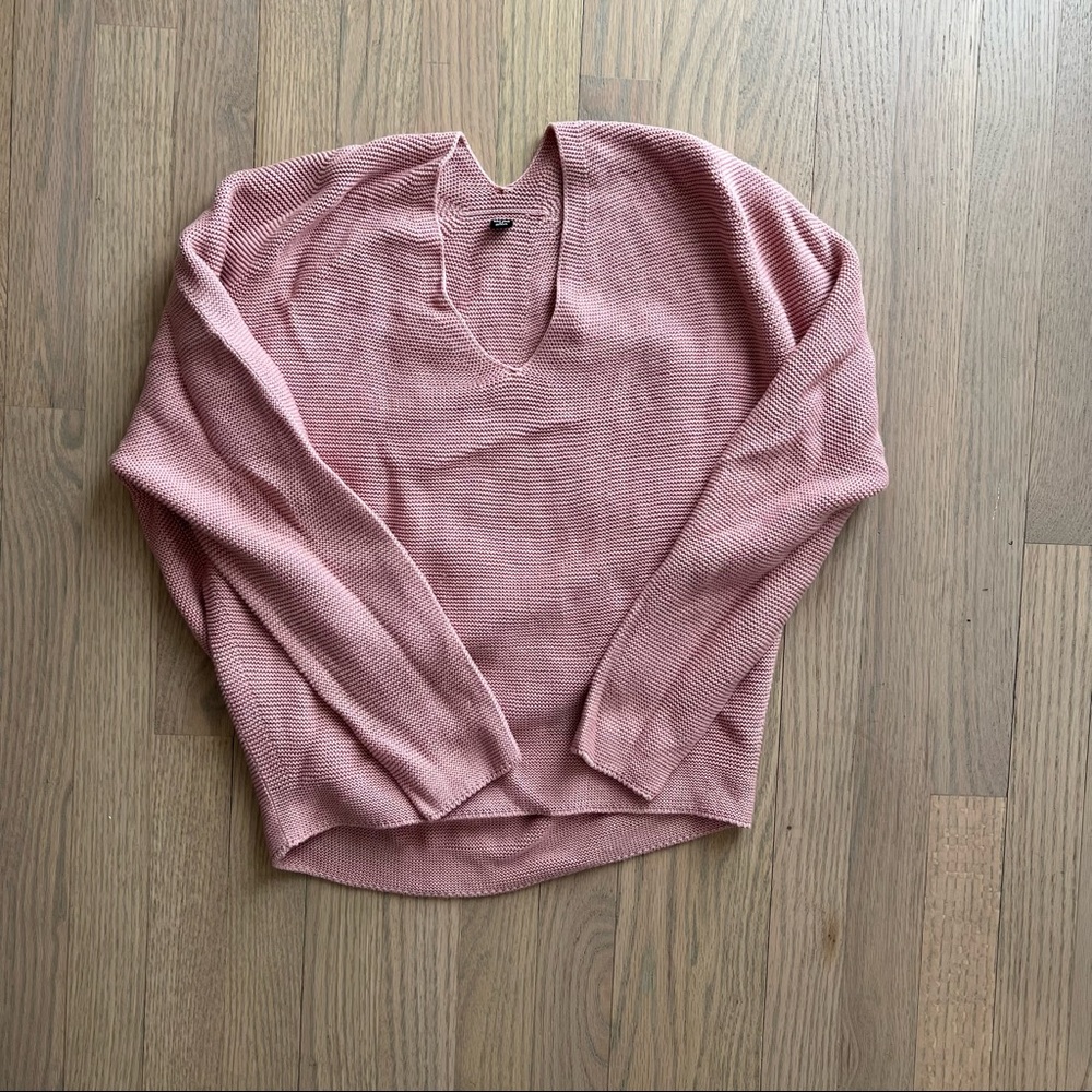 Uniqlo sweater